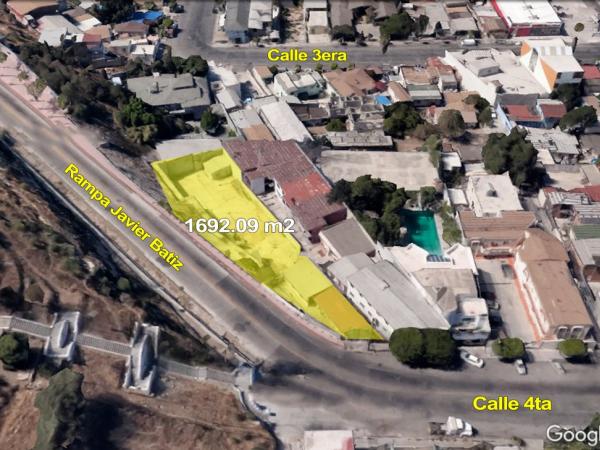 Venta de Terreno en Calle Cuarta, Altamira, Tijuana, 1692m2.